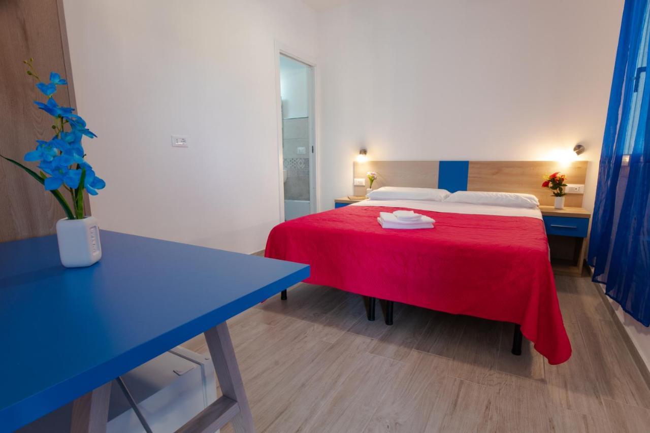 Bed & Blu Hotel La Caletta Kültér fotó