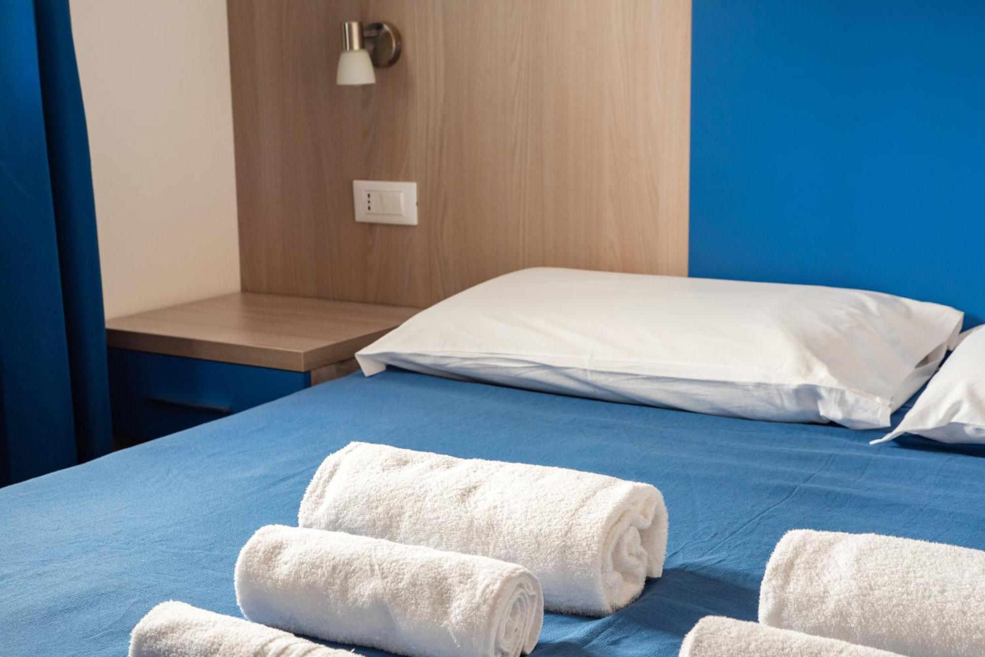 Bed & Blu Hotel La Caletta Kültér fotó