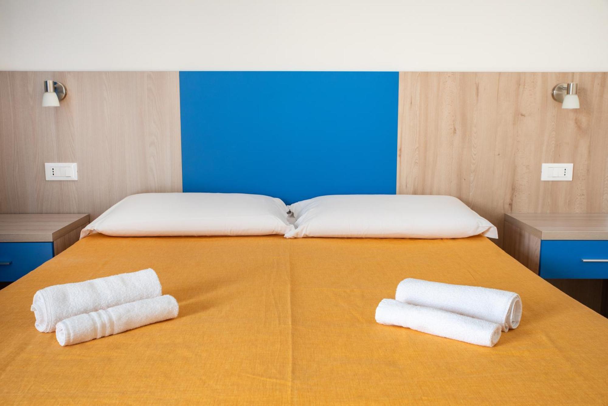 Bed & Blu Hotel La Caletta Kültér fotó