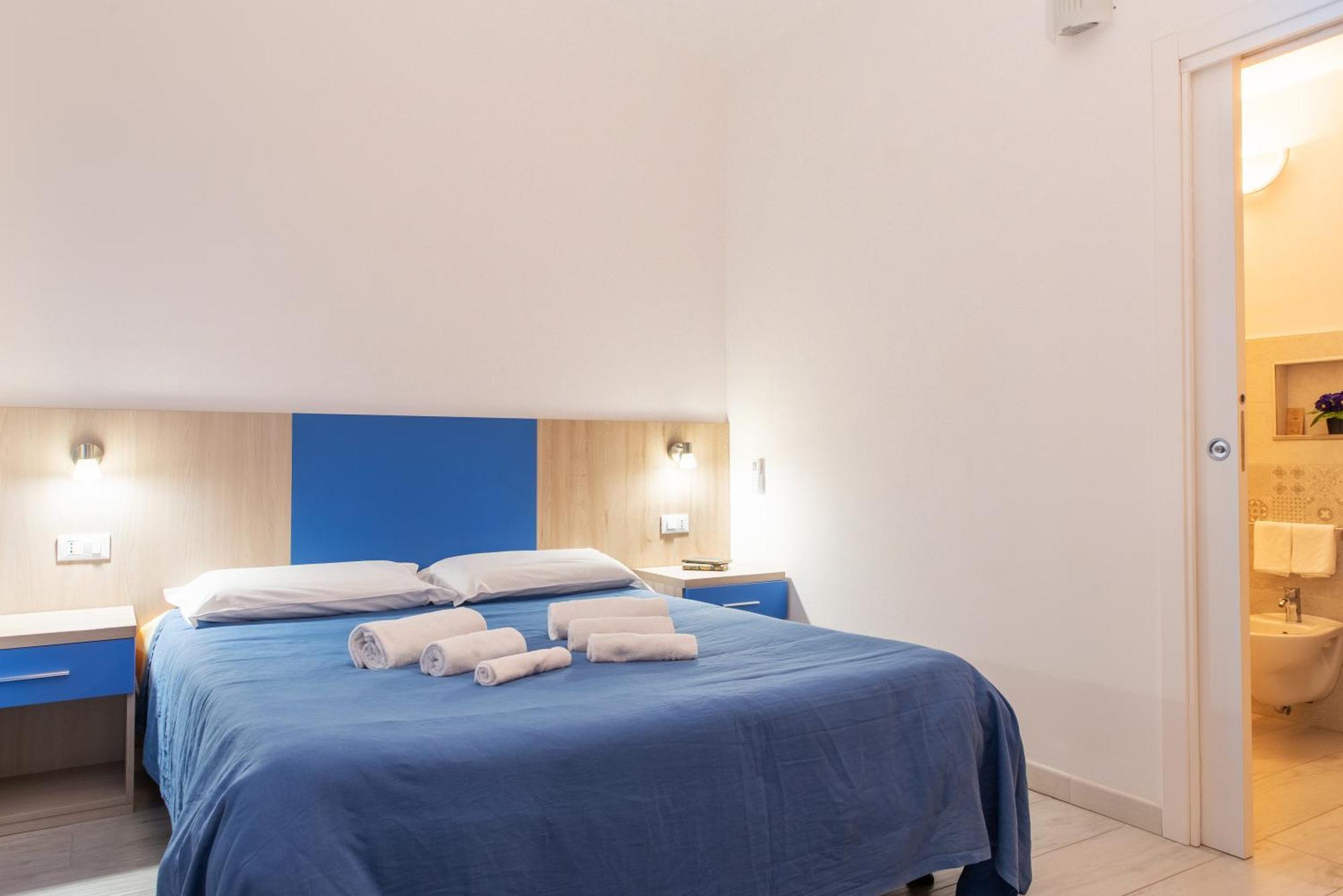 Bed & Blu Hotel La Caletta Kültér fotó