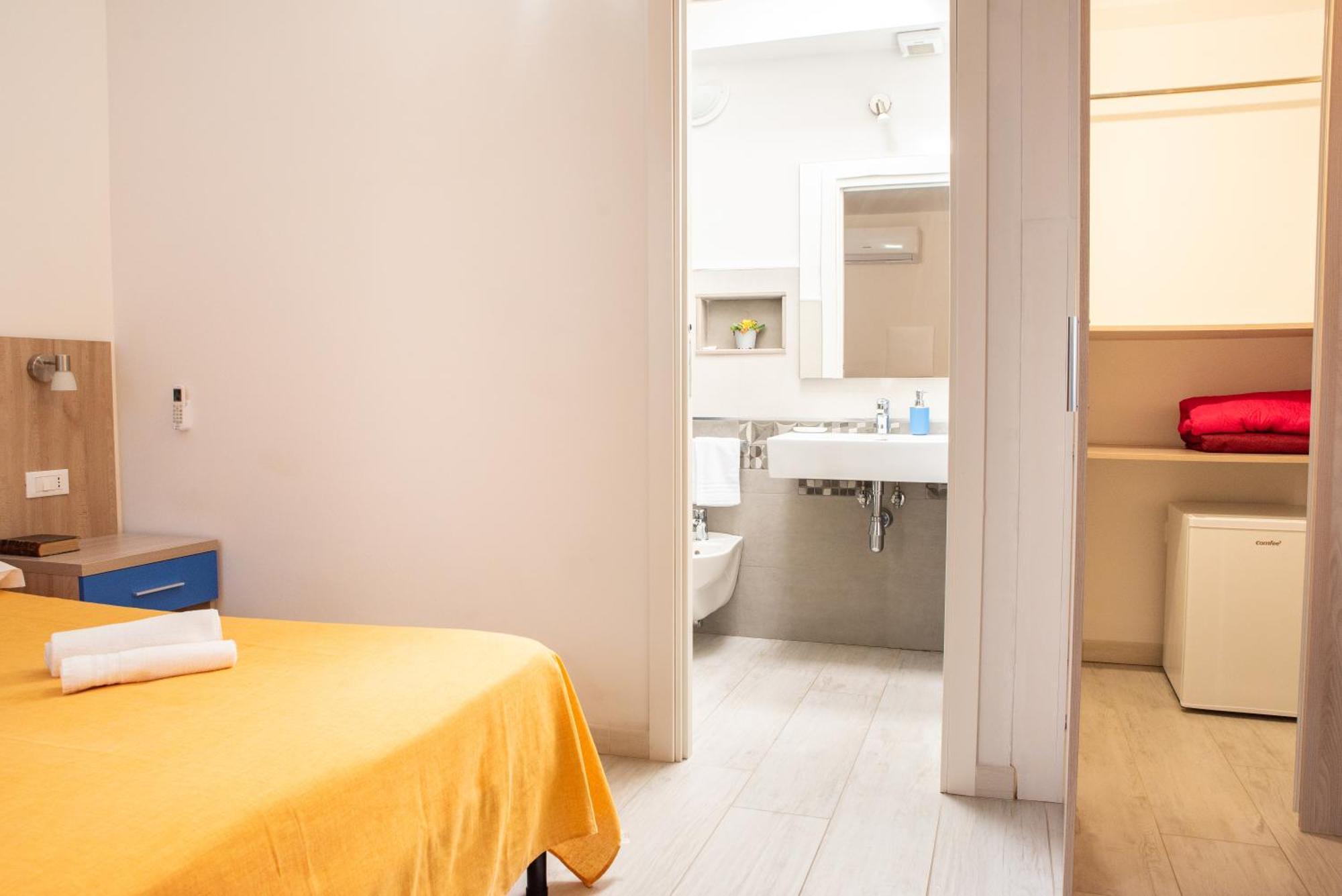 Bed & Blu Hotel La Caletta Kültér fotó